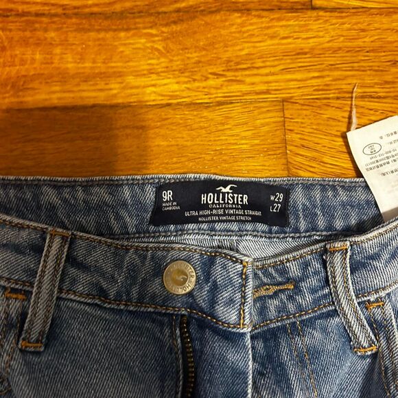 Hollister Women's Ripped Jeans - Picture 2 of 3